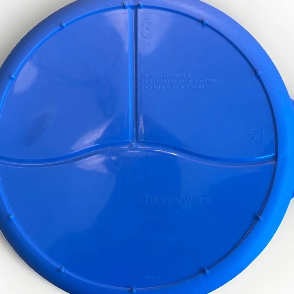2 - TUPPERWARE CRYSTAL WAVE DIVIDED ROUND 10